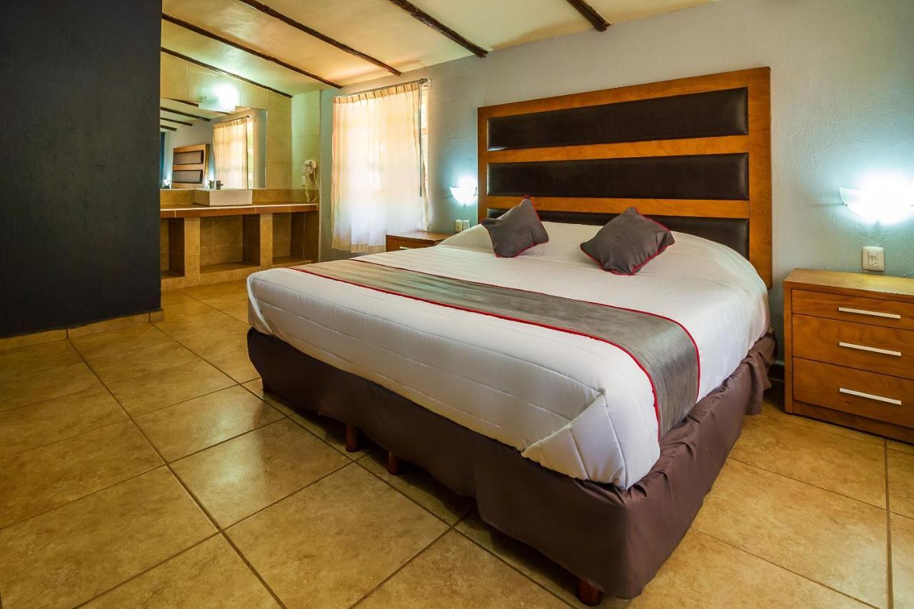Hotel Hacienda Coyotes Zapotlanejo Ngoại thất bức ảnh