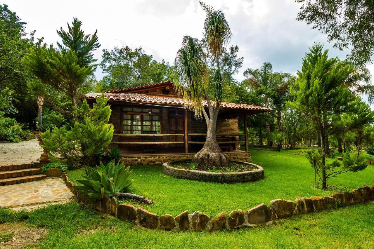 Hotel Hacienda Coyotes Zapotlanejo Ngoại thất bức ảnh